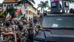 Des soldats malgaches rejoignent les milliers de manifestants &agrave; Antananarivo