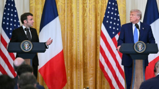 Trump dice que los aranceles a Canad&aacute; y M&eacute;xico seguir&aacute;n adelante "seg&uacute;n lo programado"