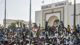 France readies to evacuate citizens from Niger