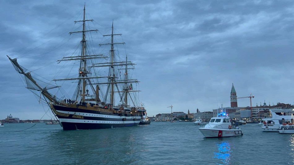 L'Amerigo Vespucci a Venezia, al via 2/a tappa tour Mediterraneo