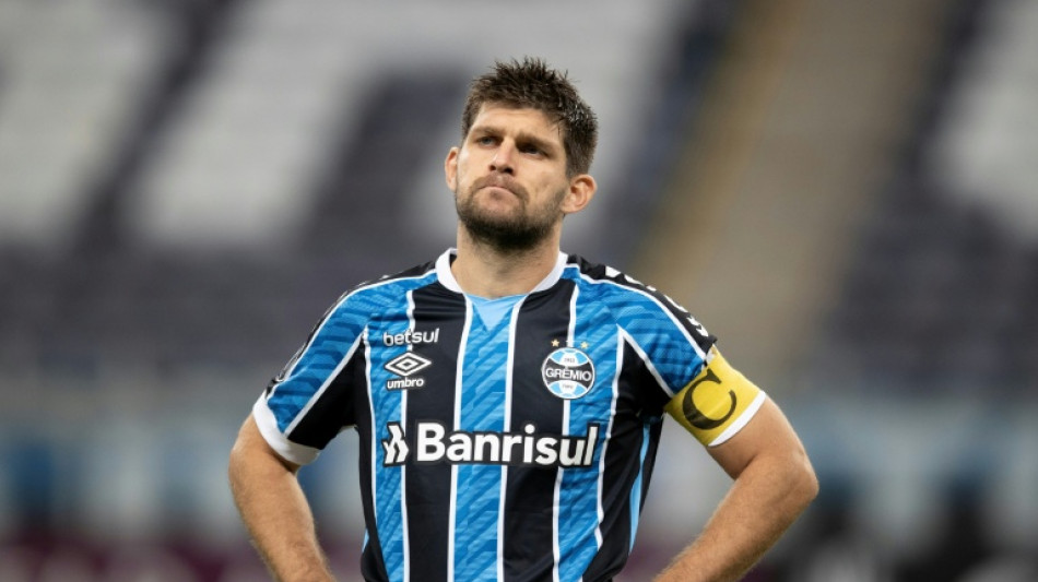 La polic&iacute;a brasile&ntilde;a desmantela esquema de fraude bancario contra futbolistas