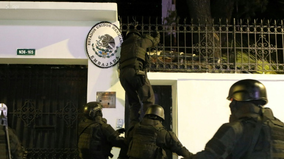 La polic&iacute;a de Ecuador irrumpe en la embajada de M&eacute;xico y captura al exvicepresidente Jorge Glas