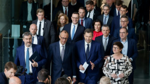 SPD stellt Ministerinnen und Minister vor - Koalitionsvertrag wird unterzeichnet