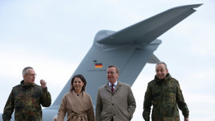 Pistorius und Baerbock begrüßen Sudan-Rückkehrer der Bundeswehr