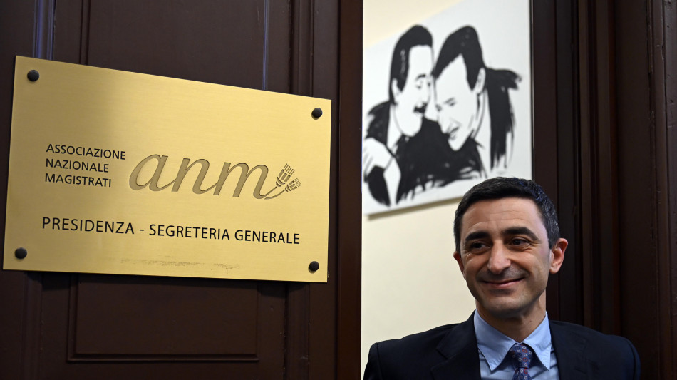 Anm a Meloni, 'lavoriamo insieme contro eccessiva lunghezza processi'