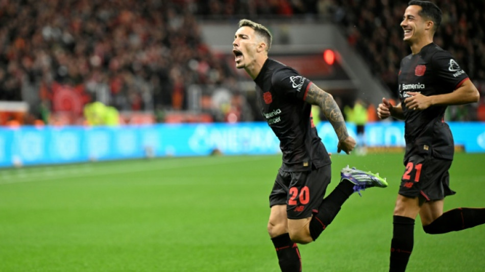 Nine-man Leverkusen beat Frankfurt in coach Hjulmand's debut