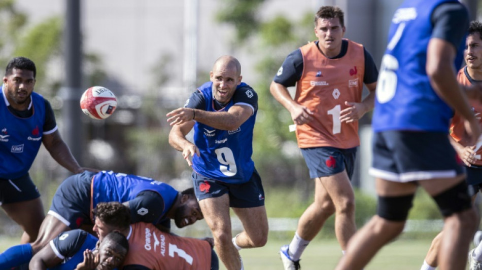 XV de France: avec une charni&egrave;re Lucu-Jalibert contre le Japon?