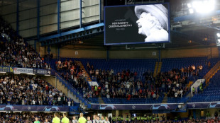 Premier League to pay tribute to queen in reduced schedule