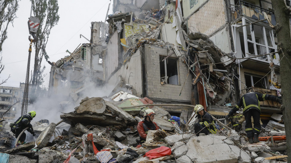 Zelensky, '31 vittime nell'attacco russo di ieri a Kiev'