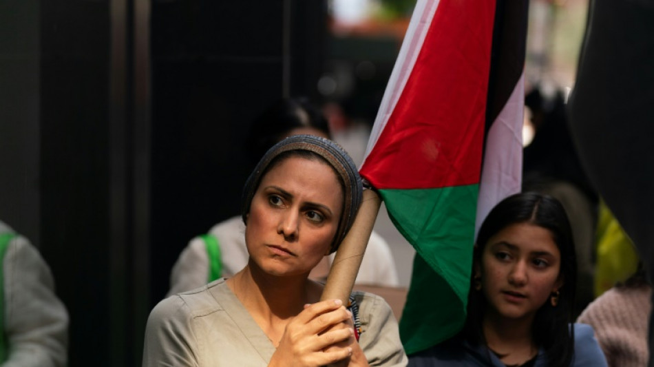 In New York, pro-Palestinian demonstrators denounce Israeli government