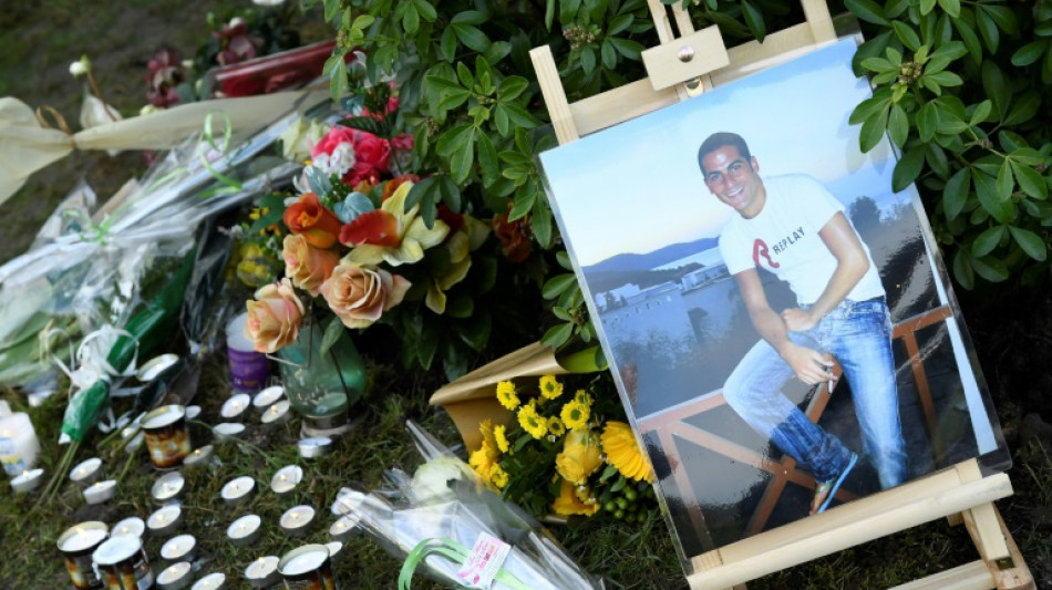 Bayrou dénonce "la haine antisémite" qui a "fauché" l'arbre hommage à Ilan Halimi