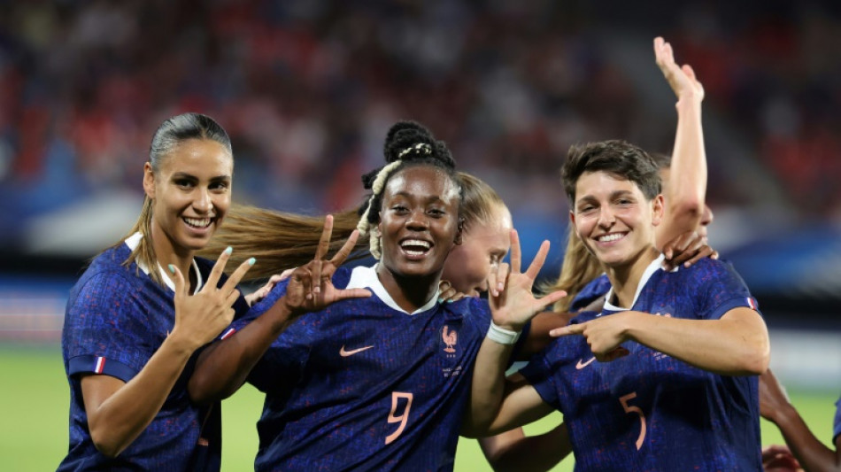 Foot: les Bleues faciles et tout en maîtrise contre la Belgique