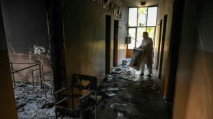 Paquist&atilde;o mobiliza ex&eacute;rcito para conter protestos ap&oacute;s deten&ccedil;&atilde;o de ex-primeiro-ministro