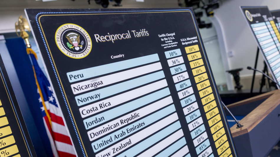 Trump agli investitori, &egrave; il momento di arricchirsi