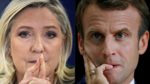Pr&eacute;sidentielle: Macron et Le Pen pr&eacute;parent un d&eacute;bat crucial