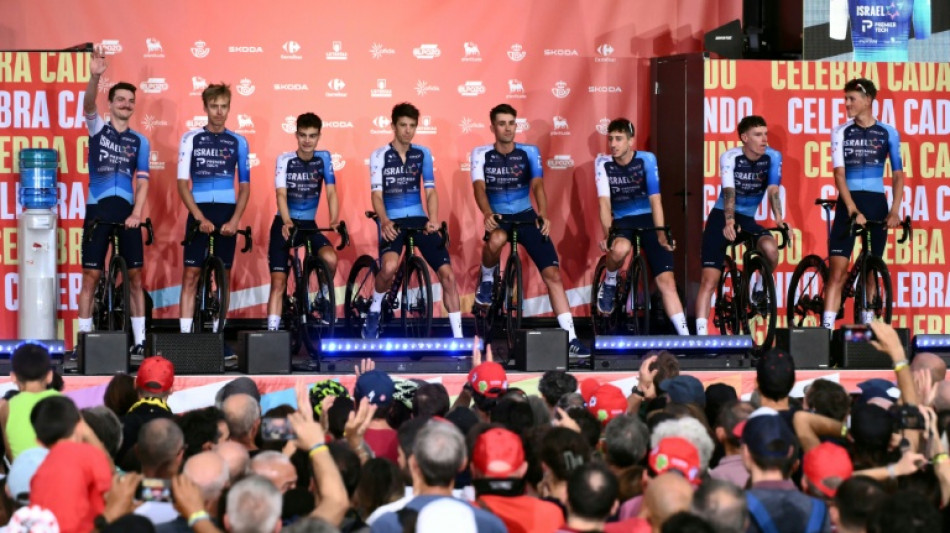 Una ministra espa&ntilde;ola pide que se considere expulsar a un equipo israel&iacute; de  la Vuelta ciclista