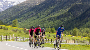 Ciclismo: Al&eacute; la Merckx a Livigno sulle strade del Giro d'Italia