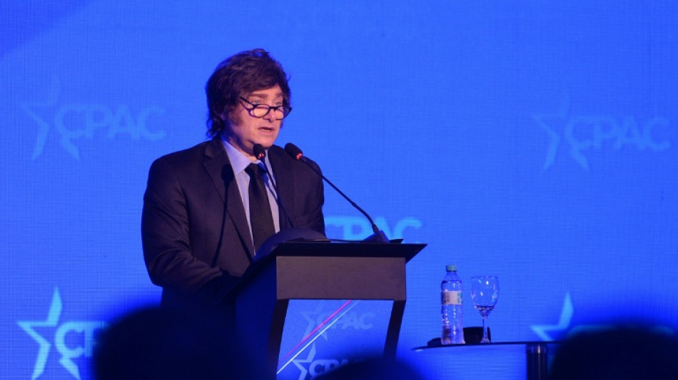 No Paraguai, Milei homenageia Kirk e rejeita "qualquer op&ccedil;&atilde;o moderada"