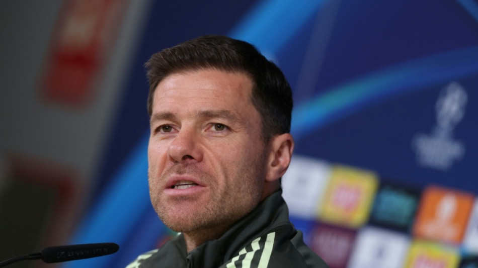 Alonso pede 'calma' e 'uni&atilde;o' em momento de crise no Real Madrid