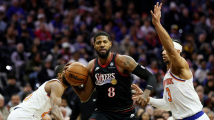 Paul George, ala do Philadelphia 76ers, &eacute; suspenso por 25 jogos por doping