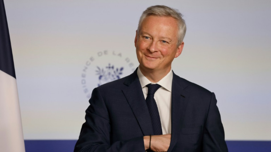 Aides cibl&eacute;es sur le carburant: aussi pour les "classes moyennes", selon Le Maire