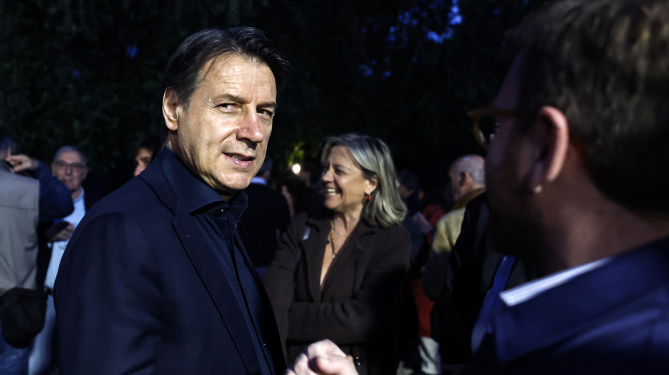 Conte, un papa straniero solo se le nostre comunit&agrave; ci sfiduciassero