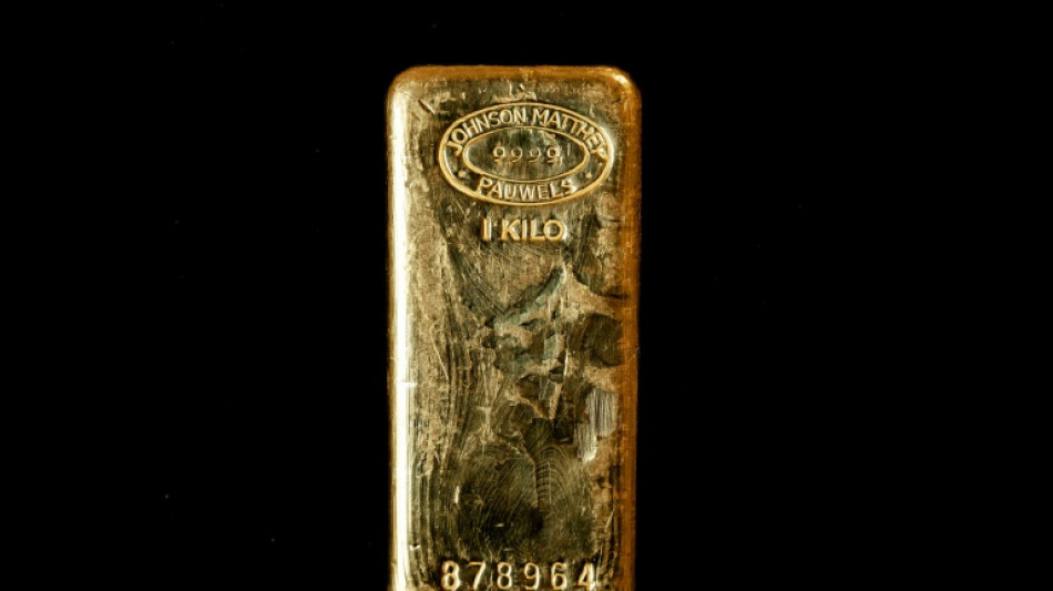 L'or à plus de 3.500 dollars, le dollar sans élan face aux tensions entre Trump et la Fed