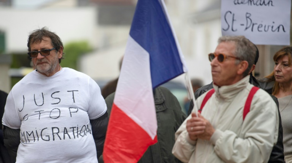 R&uuml;cktritt eines B&uuml;rgermeisters nach mutma&szlig;lichem Brandanschlag best&uuml;rzt Frankreich