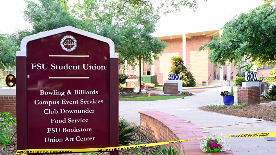 Spari nel campus in Florida,sospetto è il figlio di agente