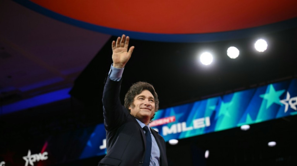 Milei se re&uacute;ne com Trump e aceita reciprocidade de tarifas 