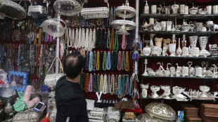 L'argento sprofonda del 31%, per l'oro calo del 10%