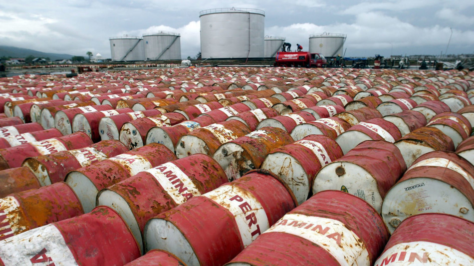 Prezzo petrolio in rialzo, Wti scambiato a 72,40 dollari