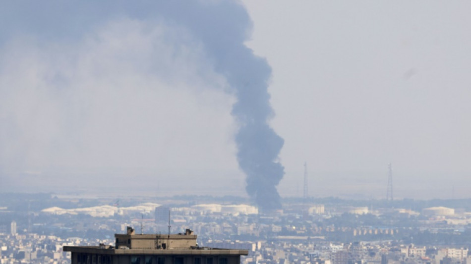 Israël a détruit deux sites de centrifugeuses en Iran selon l'AIEA, Khamenei va s'exprimer 