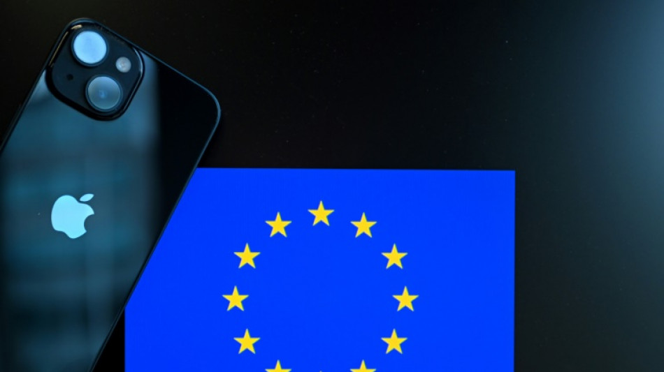 L'UE d&eacute;fend sa loi phare sur le num&eacute;rique face aux critiques d'Apple