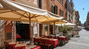 Valgono 100 miliardi i consumi fuori casa stretti tra inflazione e boom del low alcol