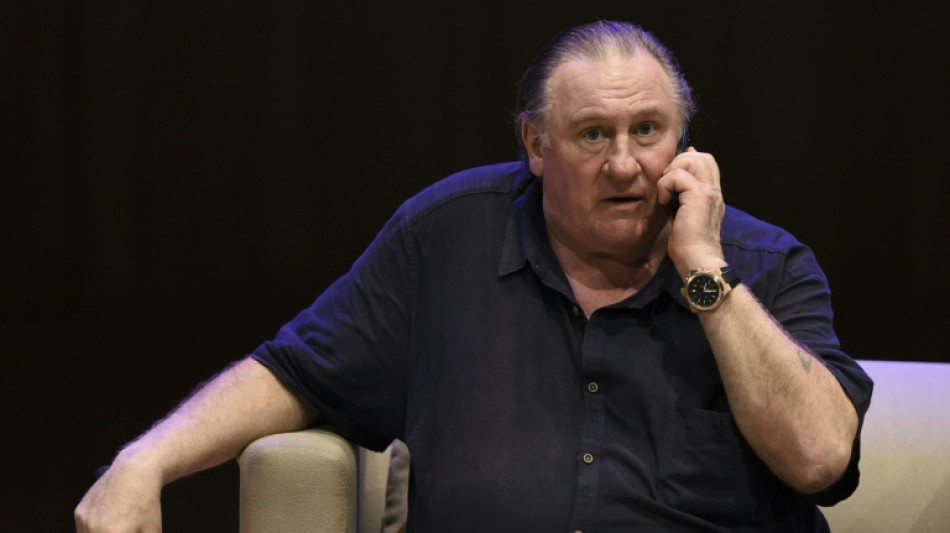 Ator franc&ecirc;s G&eacute;rard Depardieu &eacute; liberado ap&oacute;s interrogat&oacute;rio por supostas agress&otilde;es sexuais