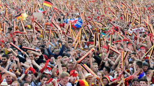 Angst vor Anschl&auml;gen und volle Fanmeilen: Mehrheit guckt Fu&szlig;ball-EM im Fernsehen