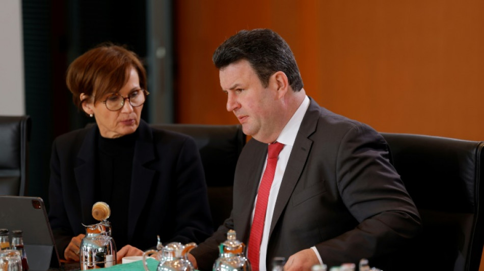 Heil besorgt über hohe Zahl junger Menschen ohne Ausbildung