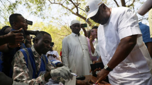 Ex-presidente Mahama vence elei&ccedil;&otilde;es presidenciais de Gana