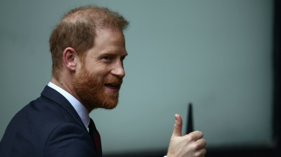 El pr&iacute;ncipe Enrique afirma que el juicio contra dos tabloides busca el "inter&eacute;s general"