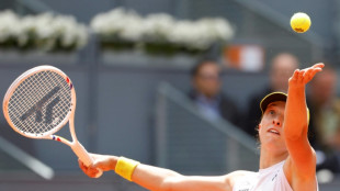 'Chilled' Swiatek scrapes into Madrid Open last eight