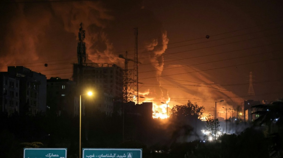 Israel bombardiert nach iranischen Raketenangriffen Ziele in Teheran