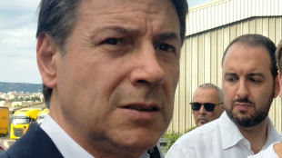 Conte, ci insultano ma fermeremo vecchi e nuovi privilegi