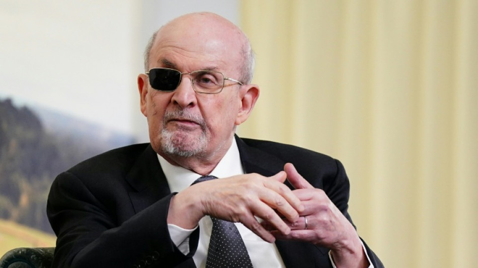 Schriftsteller Salman Rushdie spürte bei Attentat "Traurigkeit" statt Todesangst