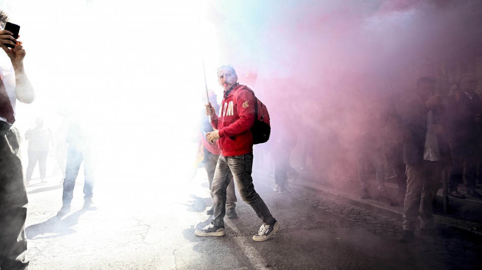 StM, 2.800 esuberi a livello globale nei prossimi tre anni