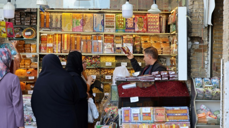Un vuelo exclusivo para mujeres aterriza por primera vez en Mashhad, ciudad santa iran&iacute;