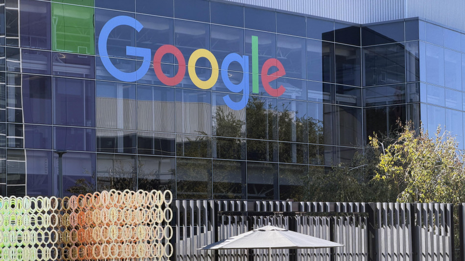 Corte Ue d&agrave; ragione all'Agcom, Google pu&ograve; rispondere dei video su YouTube