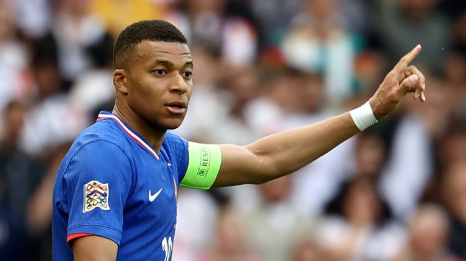 Kylian Mbapp&eacute; accuse le PSG de harc&egrave;lement moral, deux juges d'instruction saisis