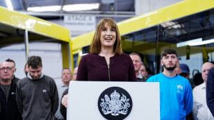 Budget: Londres place la défense et la santé au coeur de ses priorités