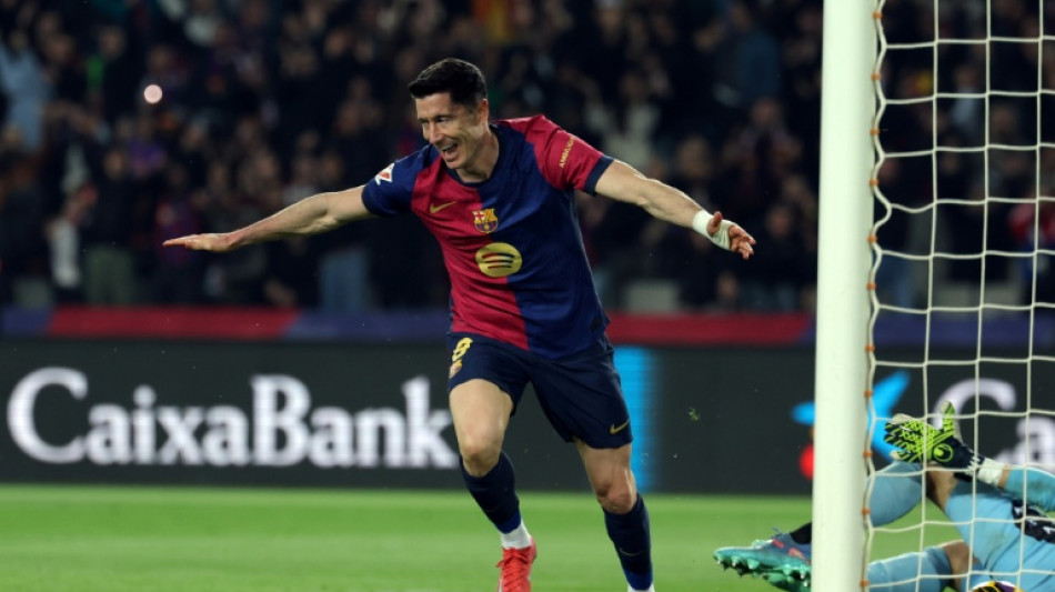 Bar&ccedil;a vence Osasuna (3-0) em jogo adiado e assume lideran&ccedil;a isolada do Espanhol